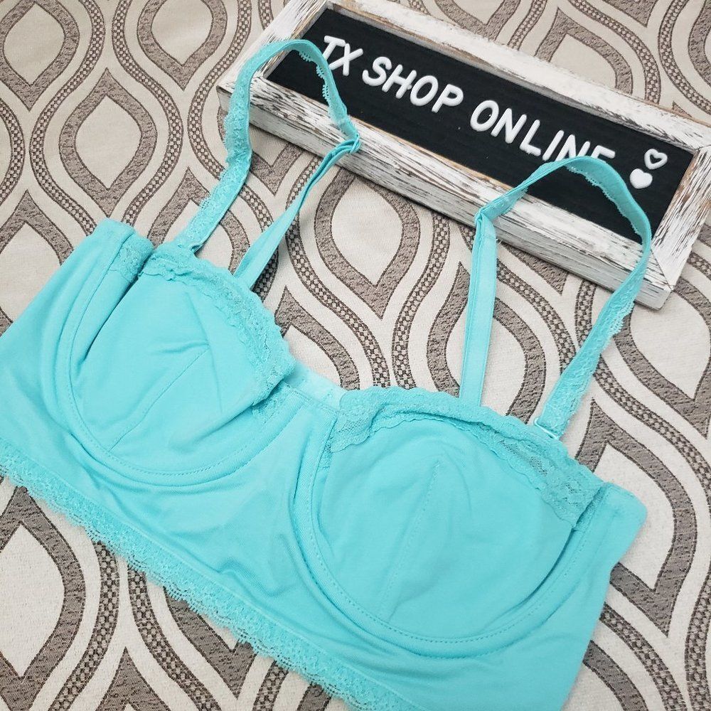 Victoria's secret unlined bra NWT